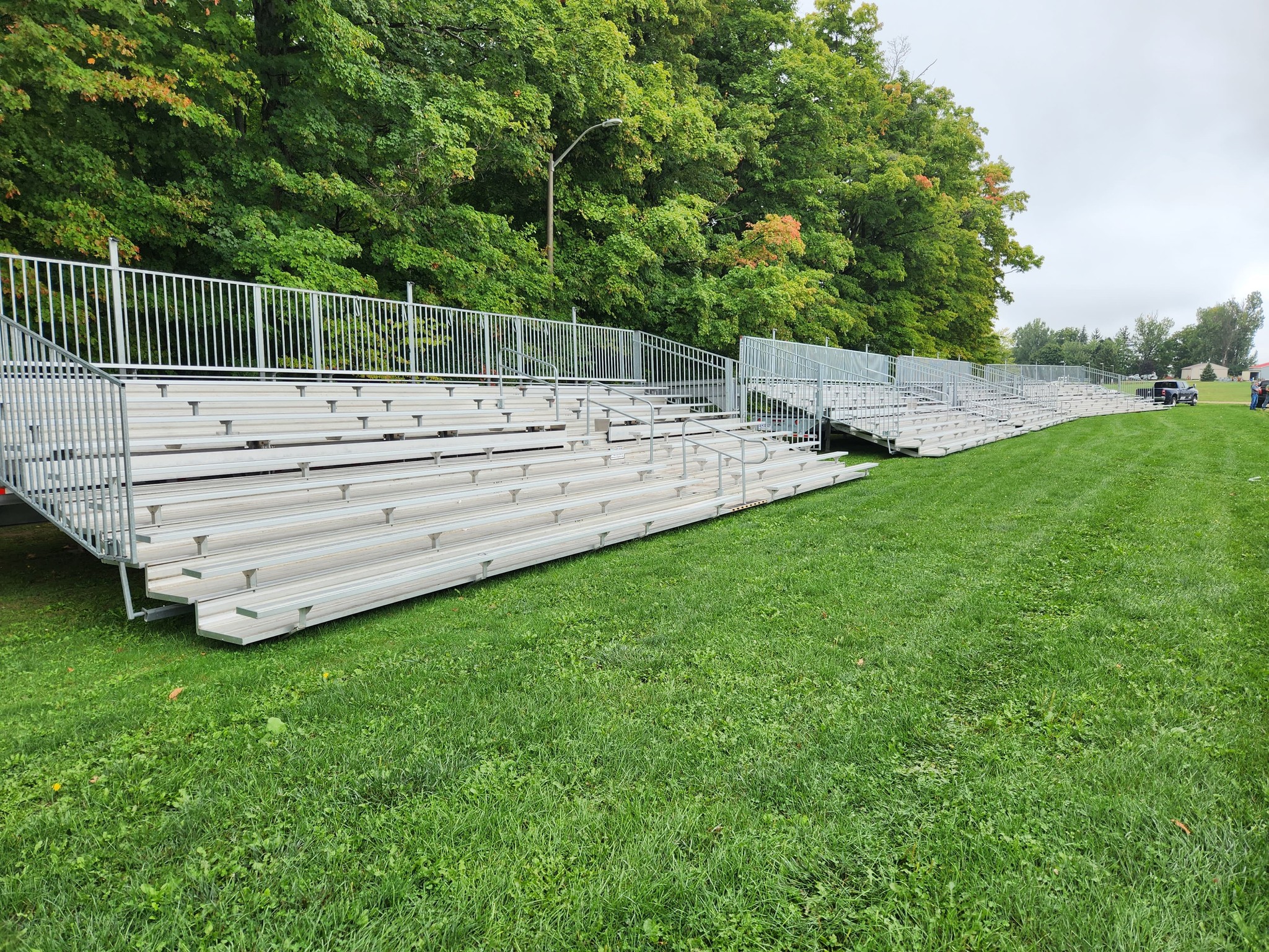 garden-bleacher
